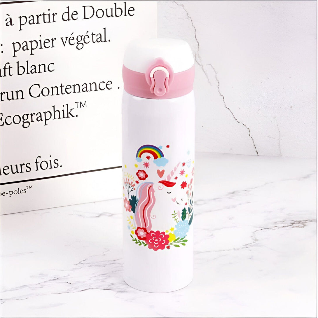 Gourde blanche avec motif licorne et arc-en-ciel, bouchon rose et blanc. Idéale pour l'hydratation quotidienne. Design mignon et pratique. Accessoire tendance pour les enfants et les adultes., 45501177921791 | Licorne Shop