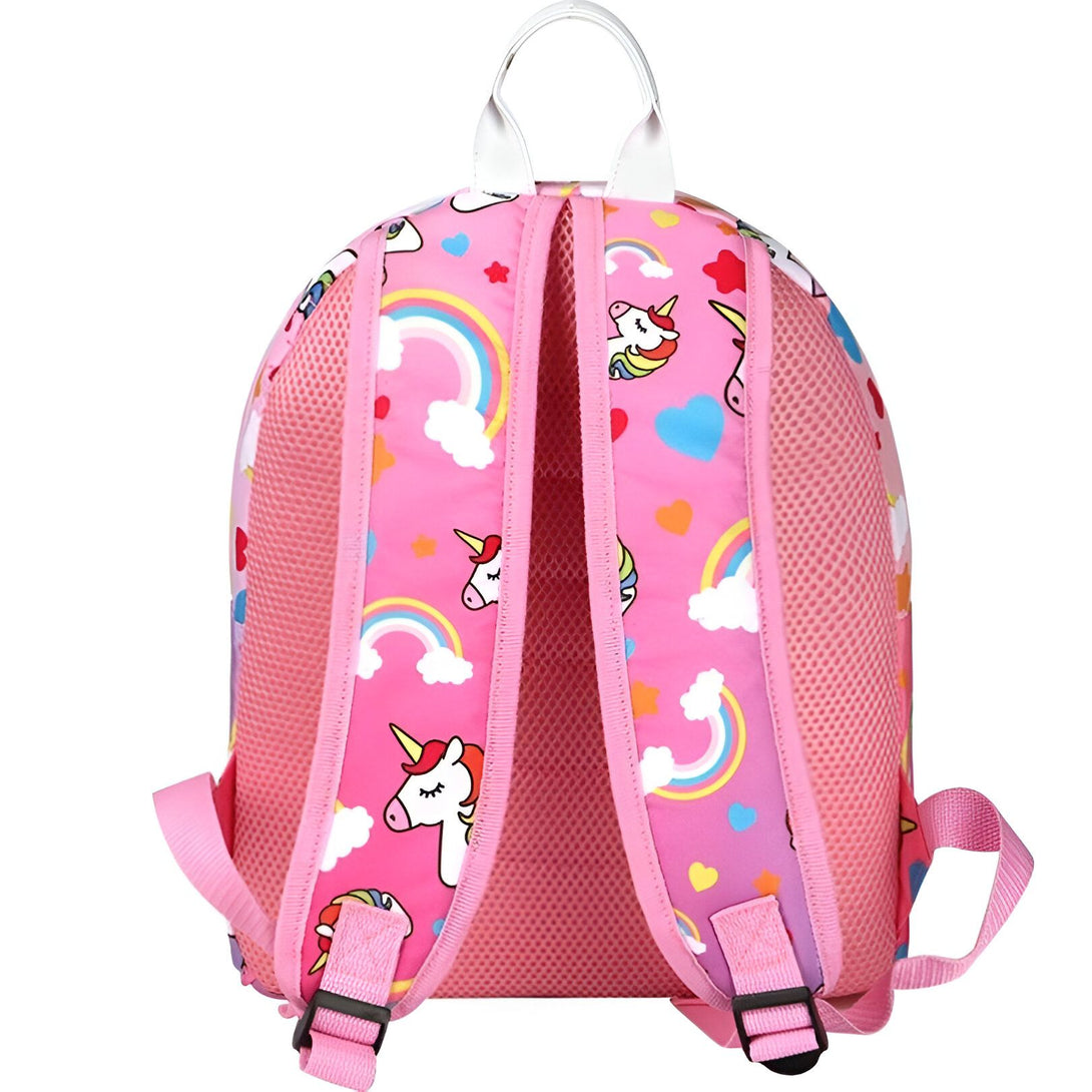 Une image d'un sac à dos rose avec une licorne et un arc-en-ciel. Le sac à dos est fait de polyester et mesure 30 x 25 x 10 cm. Il est doté d'un compartiment principal zippé, d'une poche avant zippée et de deux poches latérales en filet. Le sac à dos est idéal pour les enfants de 3 à 6 ans.