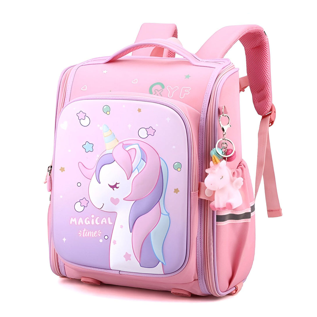 Le cartable rose est décoré d'une licorne blanche et d'un arc-en-ciel. Il est doté de bretelles réglables et d'une poignée de transport. Le cartable est fabriqué en polyester et mesure 40 x 30 x 15 cm.