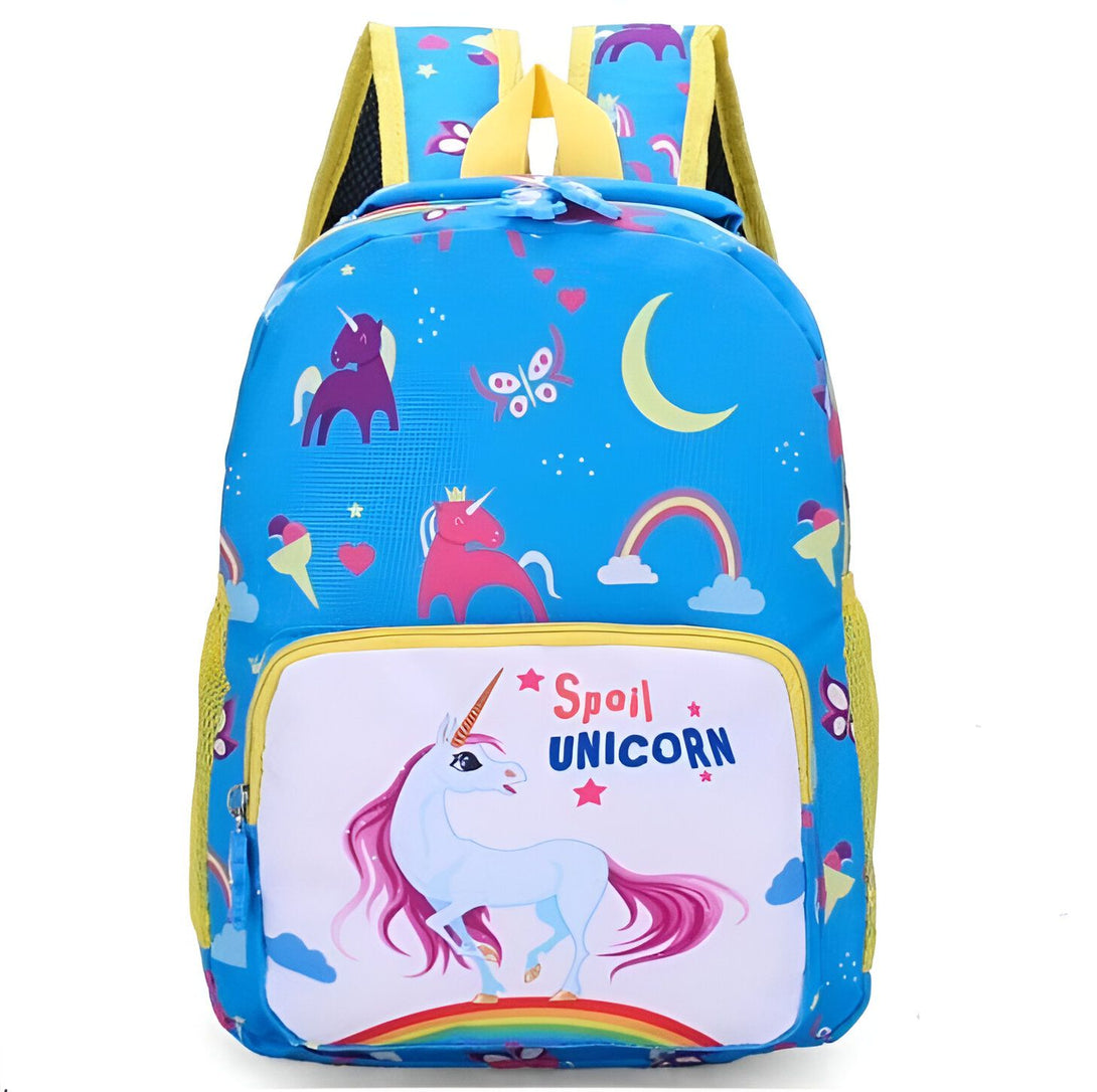 Un sac à dos bleu avec une image de licorne et un arc-en-ciel.