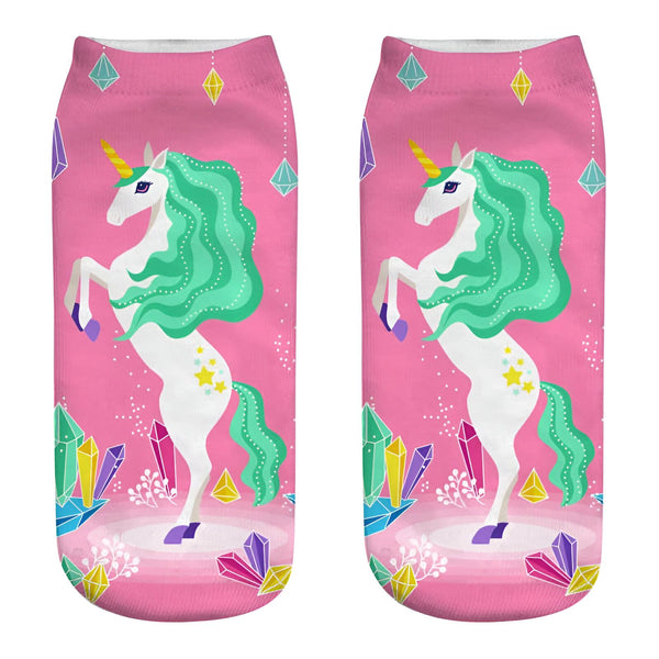 Chaussettes roses à motif de licorne blanche avec crinière turquoise, décorées de cristaux multicolores. Idée cadeau féerique et amusante., 45502261231871 | Licorne Shop
