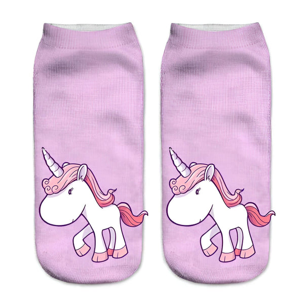 Paire de chaussettes roses à motif licorne blanche avec crinière rose. Chaussettes fantaisie pour femme ou enfant, idée cadeau originale. Accessoire de mode mignon et confortable., 45502203298047 | Licorne Shop