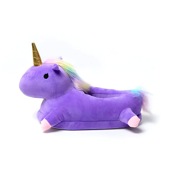 Chausson licorne violet en peluche avec corne dorée et crinière arc-en-ciel. Confort douillet pour les pieds., 45502283186431,45502283219199,45502283251967,45502283284735,45502283317503,45502283350271,45502283383039,45502283415807,45502283481343 | Licorne Shop