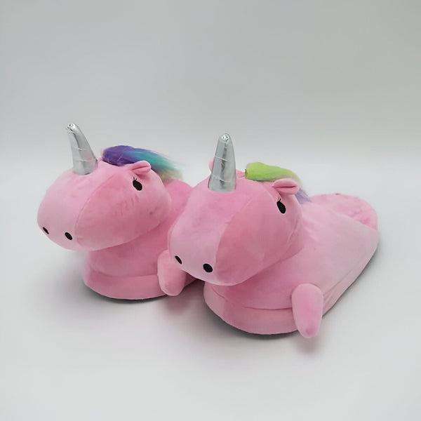 Deux chaussons roses en forme de licorne avec crinière multicolore et corne argentée. Chaussons amusants et confortables pour les pieds., 45502282531071,45502282563839,45502282596607,45502282629375,45502282662143,45502282694911,45502282727679,45502282760447,45502282793215 | Licorne Shop