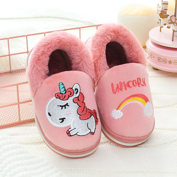Image de chaussons roses pour enfants, doublure en fausse fourrure rose, broderie d'un motif de licorne sur l'un et du mot "unicorn" et d'un arc-en-ciel sur l'autre., 45502196646143,45502196678911,45502196711679,45502196744447,45502196777215,45502196809983,45502196842751,45502196875519,45502196908287 | Licorne Shop
