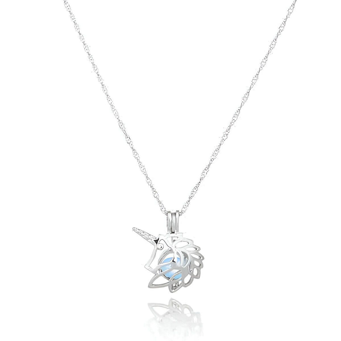 Collier avec pendentif licorne en argent et pierre lumineuse. Bijou fantaisie pour femme ou fille., 45501759258879 | Licorne Shop