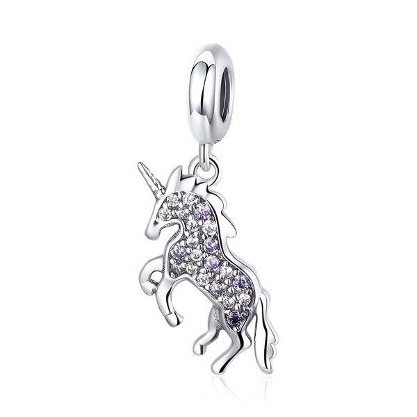 Charm pendantif en argent représentant une licorne ornée de pierres violettes scintillantes. Bijou fantaisie pour bracelet, symbole de magie et de rêve., 45501738680575 | Licorne Shop