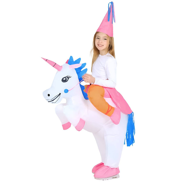Une fillette souriante porte un costume de licorne gonflable blanc, rose et bleu. Elle porte également un chapeau de fête rose., 45501282779391,45501282844927,45501282877695,45501282910463,45501282943231,45501282975999,45501283008767,45501283074303 | Licorne Shop