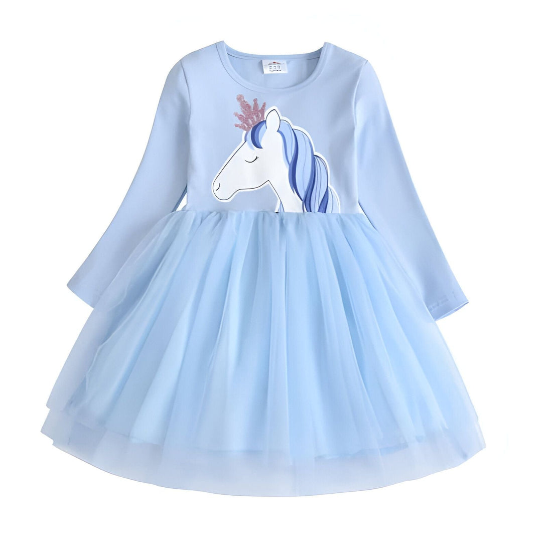 Robe de princesse bleue ciel à manches longues pour enfant. Un motif de licorne portant une couronne est imprimé sur le devant de la robe. Jupe en tulle bleu ciel bouffante. Vêtement fantaisie pour petite fille., 45501351067903,45501351100671,45501351133439,45501351166207,45501351198975,45501351231743,45501351264511,45501351297279 | Licorne Shop