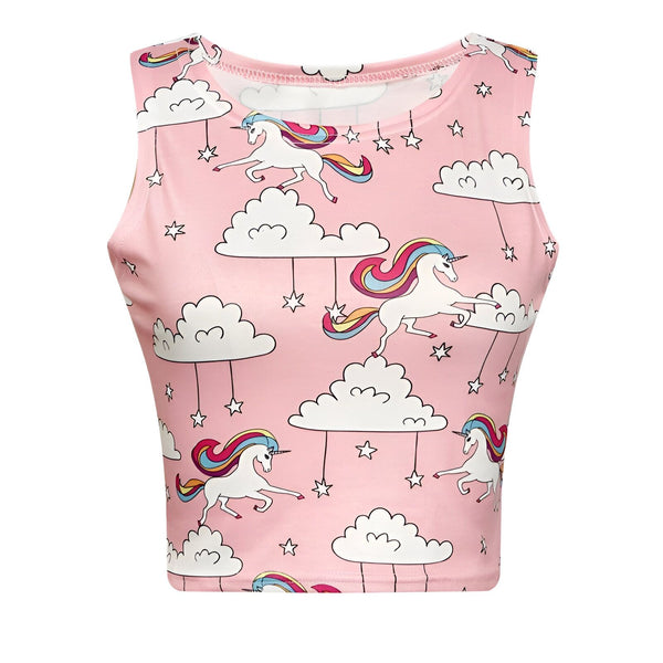 Haut court rose à motif d'unicorne et de nuages. Vêtement tendance avec un imprimé fantaisiste, idéal pour un look décontracté et original., 45501300343039 | Licorne Shop