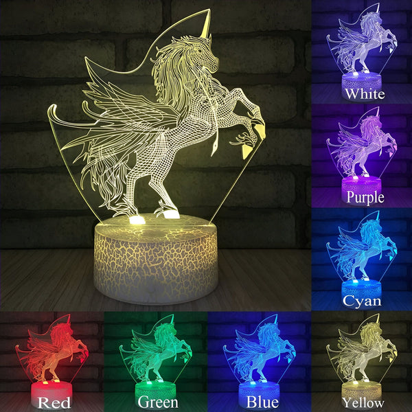 Lampe LED 3D en forme de licorne ailée, avec différentes options de couleur (blanc, violet, cyan, rouge, vert, bleu, jaune) sur une base cylindrique décorée. Éclairage d'ambiance décoratif et féérique., 45501070639359 | Licorne Shop