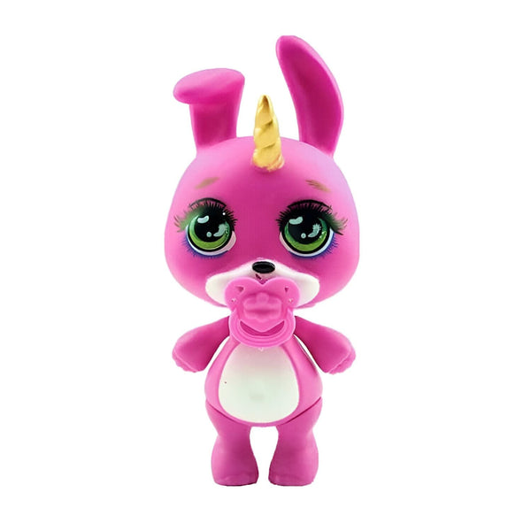 Figurine rose d'un lapin-ourson avec une corne de licorne dorée et une sucette rose. Jouet pour enfants avec de grands yeux brillants., 45502406689023 | Licorne Shop