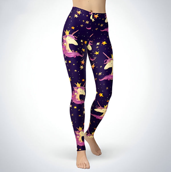 Legging violet foncé avec motifs d'unicorne couronnée et étoiles dorées. Vêtement de sport ou de loisirs tendance et confortable. Idéal pour un look décontracté et original., 45502371954943,45502371987711,45502372020479,45502372053247,45502372086015,45502372118783,45502372151551,45502372184319 | Licorne Shop