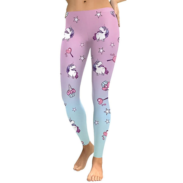Legging imprimé avec des motifs d'unicorne, d'étoiles, de sucettes et de cupcakes. Dégradé de rose à bleu., 45502374478079,45502374510847,45502374543615,45502374576383,45502374609151,45502374641919,45502374674687,45502374707455 | Licorne Shop