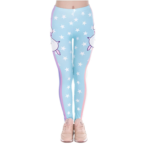 Legging bleu ciel avec motifs licornes et étoiles blanches, bande arc-en-ciel sur le côté. Chaussures de sport beiges. Vêtement fantaisie., 45501952950527,45501952983295,45501953016063,45501953048831,45501953081599,45501953114367,45501953147135,45501953179903 | Licorne Shop