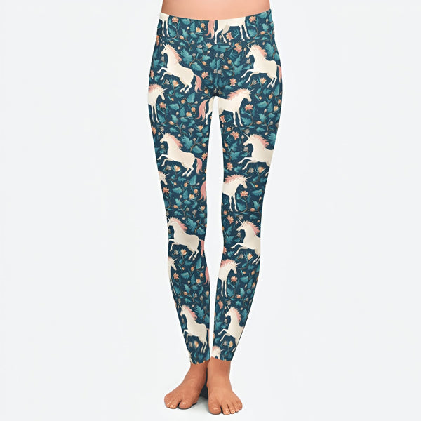 Legging à motif bleu foncé avec des licornes blanches et des fleurs. Vêtement de sport fantaisie, style unique. Parfait pour le yoga ou un look décontracté et original., 45502379229439,45502379262207,45502379294975,45502379327743,45502379360511,45502379393279,45502379426047,45502379458815 | Licorne Shop