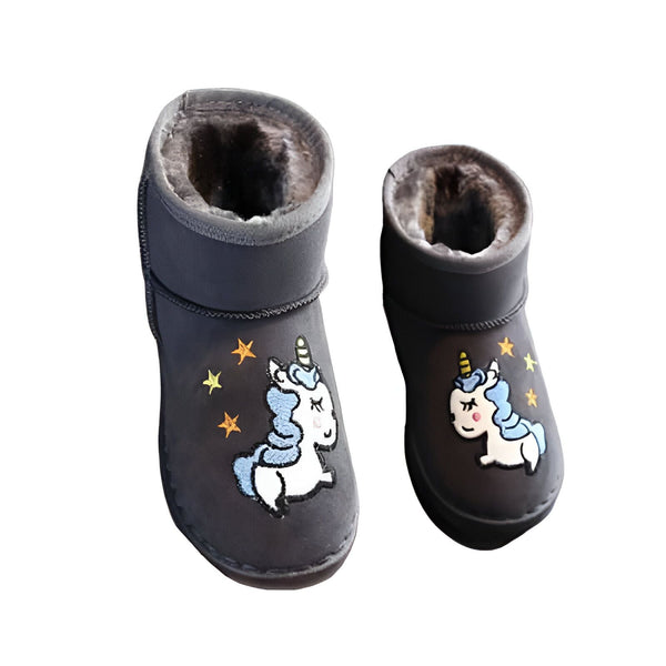Paire de bottes d'hiver grises pour enfants avec motif brodé de licorne et étoiles, doublure chaude et confortable., 45501220028671,45501220061439,45501220094207,45501220126975,45501220159743,45501220192511,45501220225279,45501220258047,45501220290815 | Licorne Shop