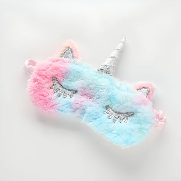 Masque de sommeil licorne en peluche rose et bleu pastel avec une corne argentée, des oreilles pointues et des cils brodés. Accessoire de nuit confortable pour enfants et adultes., 45501053075711 | Licorne Shop