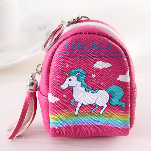 Porte-monnaie rose en forme de mini sac à dos avec un motif de licorne, des nuages, un arc-en-ciel, l'inscription "Fabulous" et un pompon., 45501166256383 | Licorne Shop