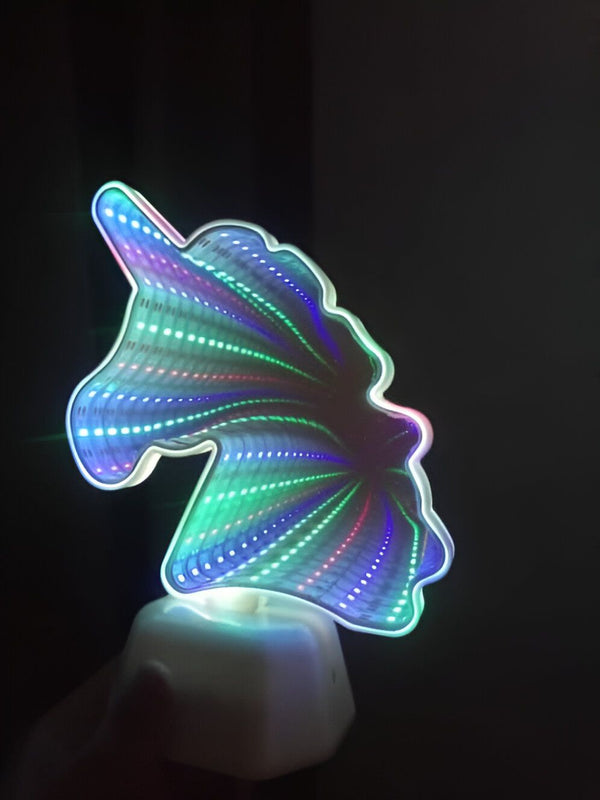 Lampe de chevet licorne avec un effet miroir infini et des lumières LED colorées. Décoration intérieure féerique pour enfant. Éclairage doux et magique., 45501072605439 | Licorne Shop