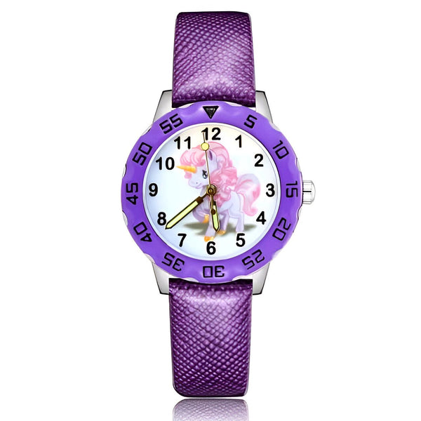 Montre pour enfant avec un bracelet violet et un cadran illustrant une licorne. Accessoire fantaisie pour filles. Indication de l'heure ludique., 45502378148095 | Licorne Shop
