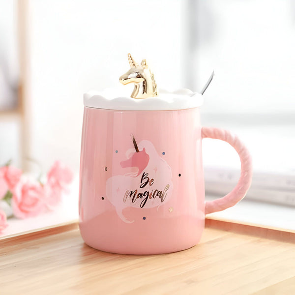 Mug rose avec couvercle licorne dorée et inscription "Be Magical". Tasse à café féérique pour les amoureux des licornes. Décoration de table tendance., 45501192601855 | Licorne Shop