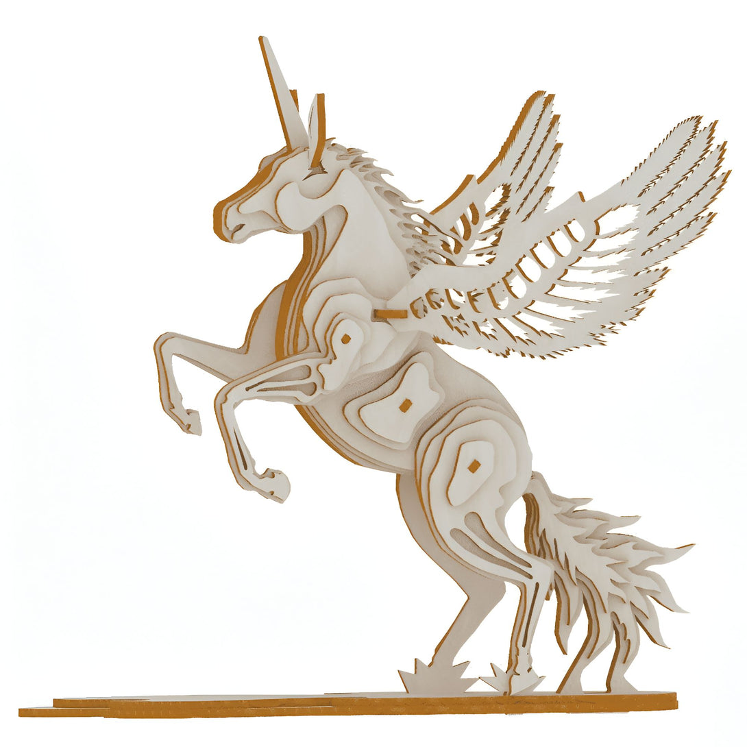 Image d'une figurine décorative d'un pegase en bois, avec une corne et des ailes détaillées. L'artisanat délicat met en valeur le motif complexe et la texture du bois. Objet décoratif unique pour collectionneur., 45501392027903 | Licorne Shop