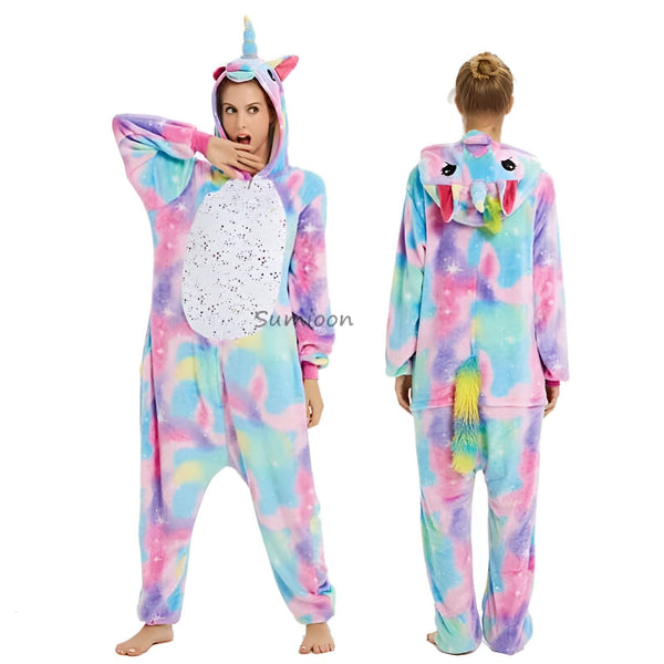 Femme portant un pyjama licorne à capuche avec un motif galaxie, vue de face et de dos, sur fond blanc. Le pyjama est coloré avec des tons de rose, bleu, jaune et violet., 45502367203583,45502367236351,45502367269119,45502367301887,45502367334655,45502367367423,45502367400191,45502367432959 | Licorne Shop