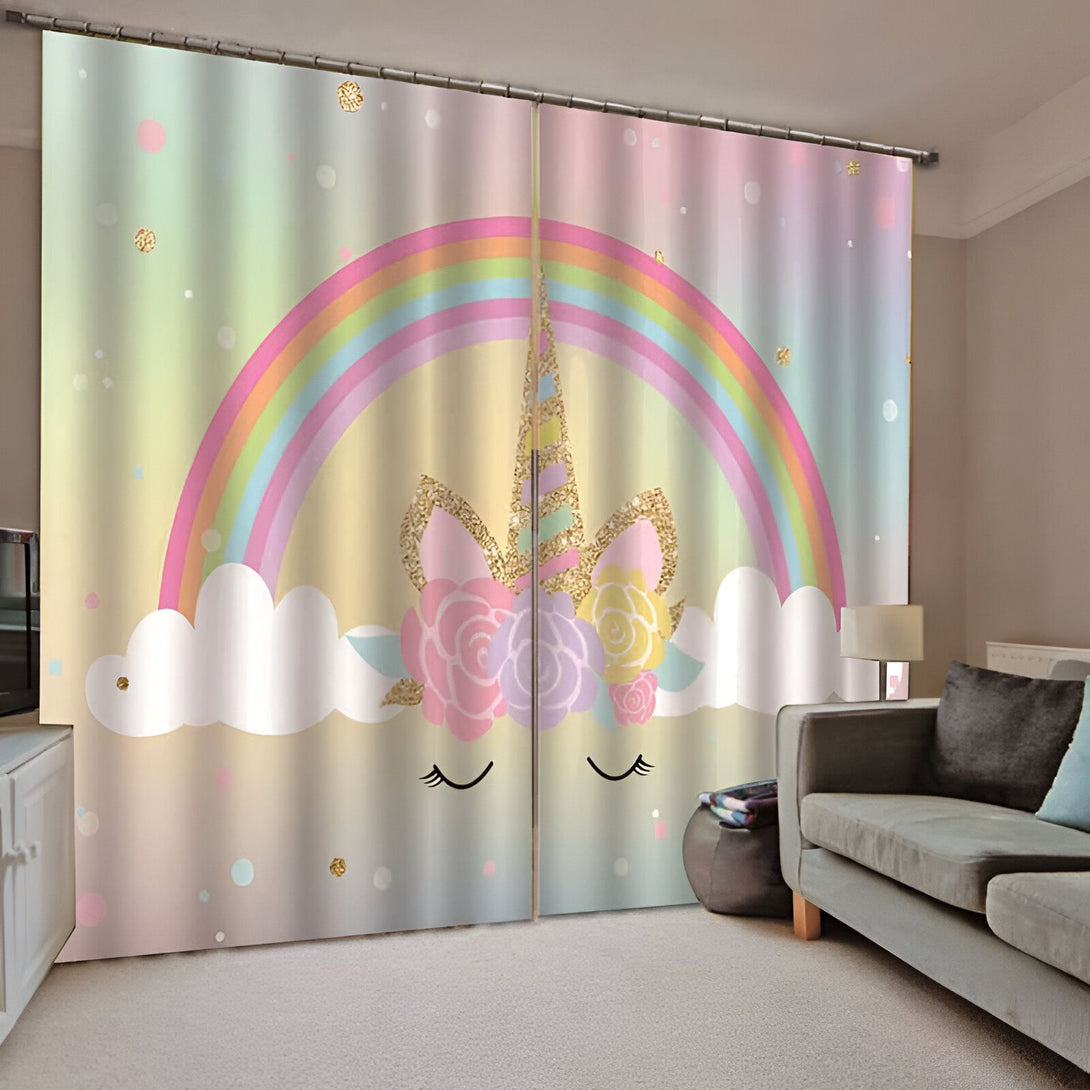 Rideaux à motif licorne et arc-en-ciel, touches dorées. Décoration intérieure douce et enfantine, ambiance féérique dans la pièce., 45501075783935 | Licorne Shop