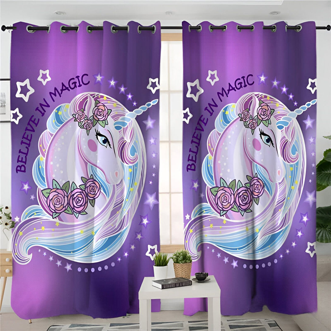 Rideaux violets avec motif de licorne, étoiles, et texte "Believe in Magic". Décoration intérieure pour enfants., 45501035544831 | Licorne Shop