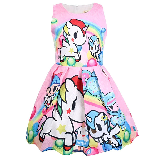Robe rose pour enfant avec motif de licornes et d'arc-en-ciel. Robe à bretelles avec une jupe évasée. Des personnages de dessins animés ornent le tissu. Mode enfantine fantaisiste., 45501387997439,45501388030207,45501388062975,45501388095743,45501388128511,45501388161279,45501388194047,45501388226815 | Licorne Shop