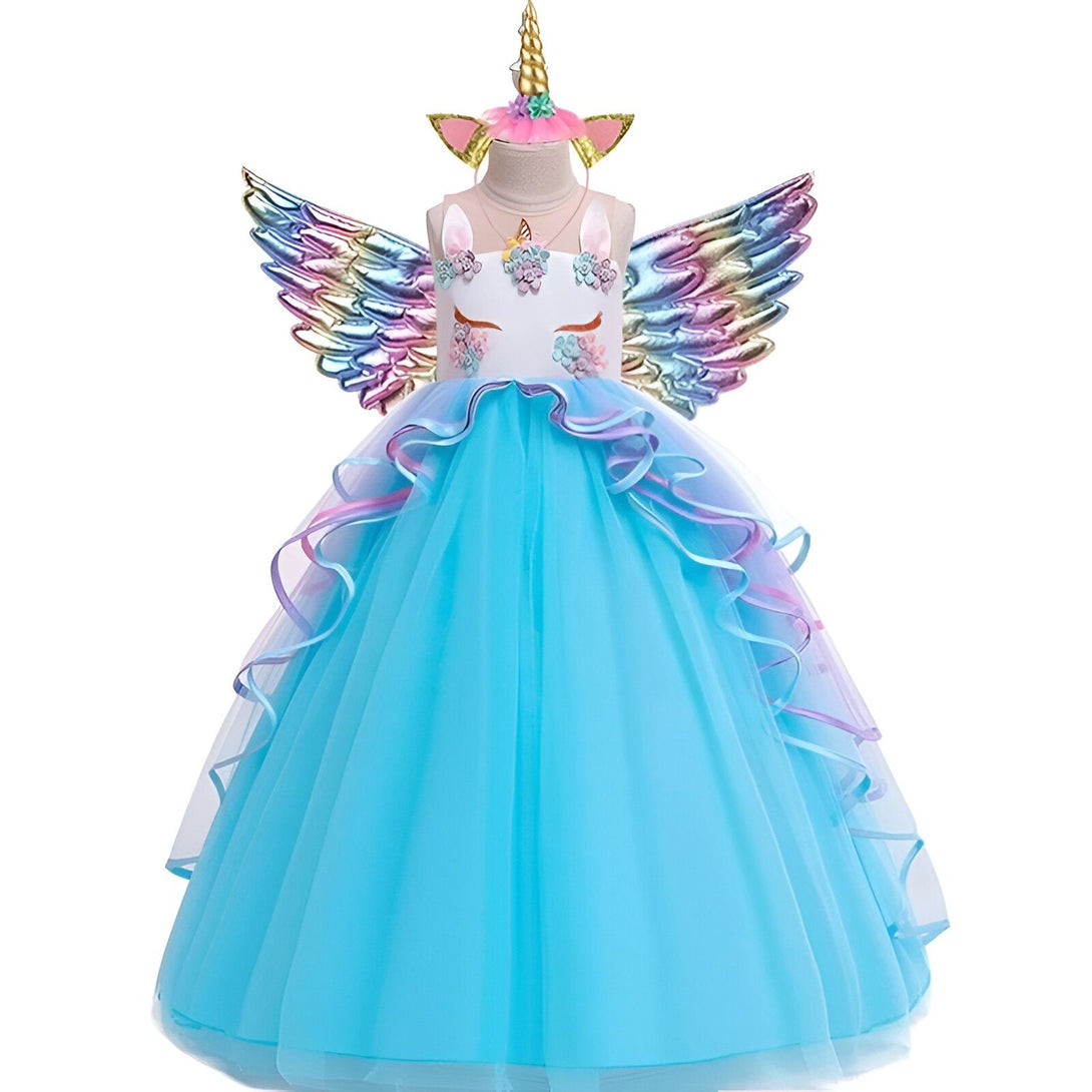 Une robe de licorne bleue avec des ailes et une corne.