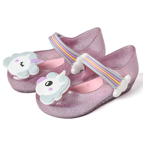 Paire de ballerines roses à paillettes pour enfant, ornées de licornes stylisées et d'une bride arc-en-ciel. Chaussures ludiques et confortables, parfaites pour les petites filles., 45502340989183,45502341021951,45502341054719,45502341087487,45502341120255,45502341153023,45502341185791,45502341218559,45502341251327 | Licorne Shop