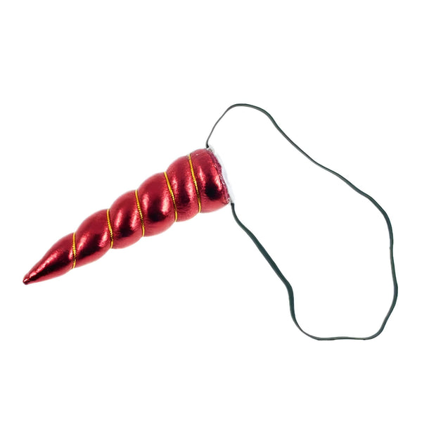 Costume de licorne : un cornet rouge brillant avec des détails dorés et un élastique noir pour le fixer sur la tête. Accessoire de déguisement festif et amusant., 45501377282303 | Licorne Shop