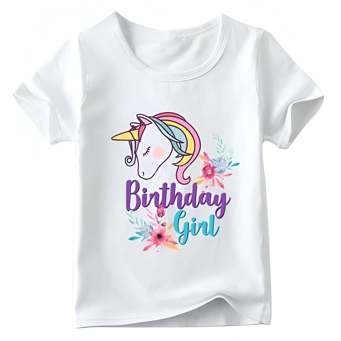 T-shirt blanc pour fille avec un motif d'anniversaire. Le dessin représente une tête de licorne colorée entourée de fleurs et le texte "Birthday Girl" en bleu et violet. Vêtement idéal pour une fête d'anniversaire., 45502316708095,45502316740863,45502316773631,45502316806399,45502316839167,45502316871935,45502316904703,45502316937471 | Licorne Shop