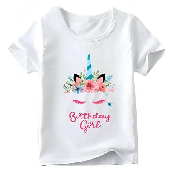 T-shirt blanc enfant avec imprimé licorne florale et l'inscription "Birthday Girl", idéal pour une fête d'anniversaire. Vêtement mignon et festif., 45502336041215,45502336073983,45502336106751,45502336139519,45502336172287,45502336205055,45502336237823,45502336270591 | Licorne Shop