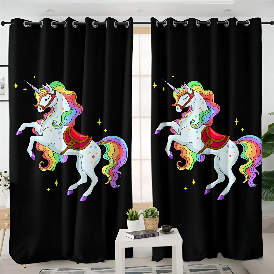 Rideaux noirs avec motif d'unicorne coloré, crinière arc-en-ciel, corne dorée et étoiles scintillantes. Décoration de chambre féérique et originale., 45501034889471 | Licorne Shop