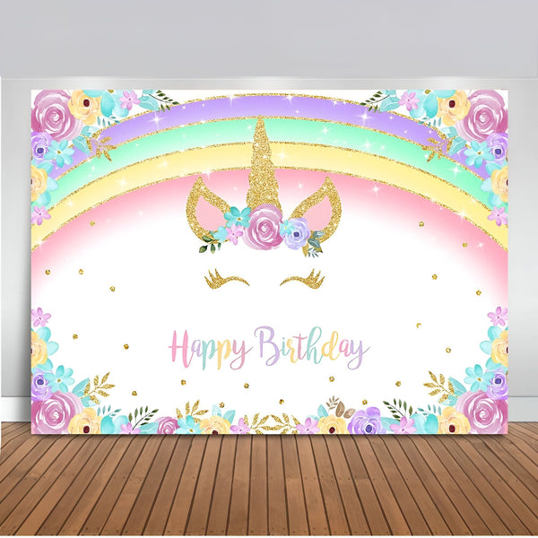 Une image d'arrière-plan de joyeux anniversaire de licorne avec une licorne blanche et des fleurs colorées.