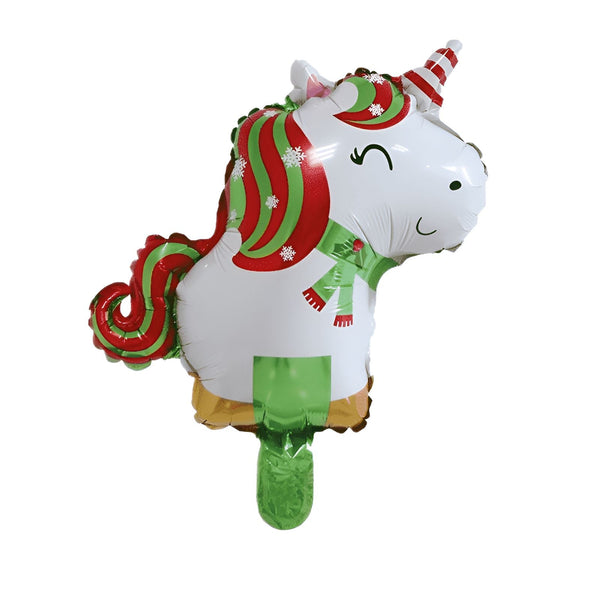 Ballon gonflable en forme de licorne blanche, décoré de motifs rouges et verts de Noël, avec une écharpe verte, idéal pour une fête d'hiver ou un anniversaire festif., 45501107142911 | Licorne Shop