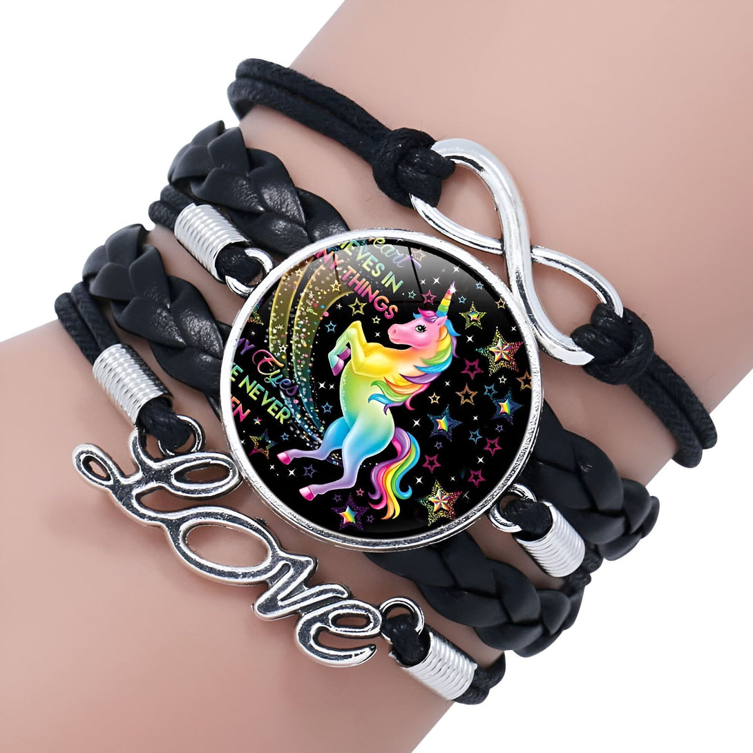 Bracelet multicouche noir avec pendentif licorne arc-en-ciel, symbole infini et mot "love". Bijou fantaisie tendance., 45501372465407 | Licorne Shop