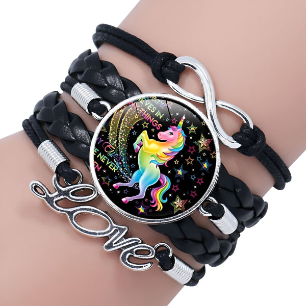 Bracelet multicouche noir avec pendentif licorne arc-en-ciel, symbole infini et mot "love". Bijou fantaisie tendance., 45501372465407 | Licorne Shop