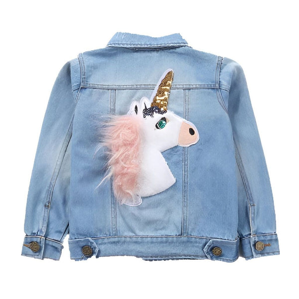 Veste en jean pour enfant avec un patch licorne blanc à la crinière rose et une corne dorée étincelante. Mode enfantine originale et tendance., 45501821354239,45501821387007,45501821419775,45501821452543,45501821485311,45501821518079,45501821583615,45501821616383 | Licorne Shop