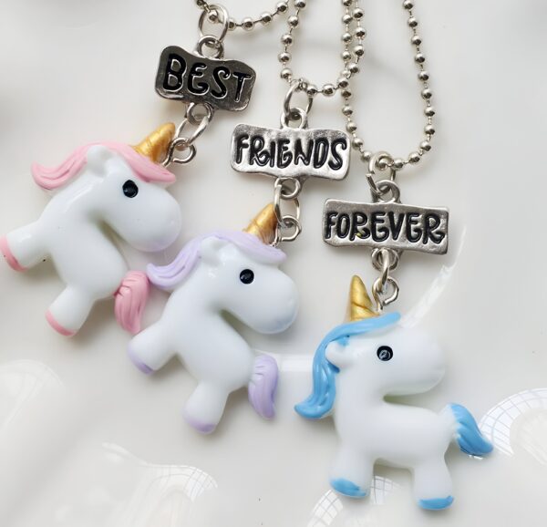 IMG-20241209-WA0013-min.jpg Collier Licorne Best Friend Forever 3 Parties