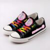 baskets-style-converse-avec-motif-licorne-1a.jpg Paire de baskets basses noires avec motifs licorne et lacets arc-en-ciel. Chaussures originales et colorées pour enfants ou adultes. Mode fantaisie., 45502287184127,45502287216895,45502287249663,45502287282431,45502287315199,45502287347967,45502287380735,45502287413503,45502287446271 | Licorne Shop