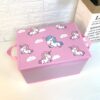 boite-de-rangement-licorne-rose-pour-enfant-1a.jpg Boîte de rangement rose pour enfants avec motif licorne, idéale pour organiser les jouets dans une chambre d'enfant., 45501055238399 | Licorne Shop