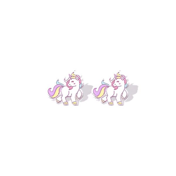 boucles-d-oreilles-en-metal-licorne-a-clous-uk-1a.jpg Boucles d'oreilles licornes pastel. Design mignon avec des licornes blanches aux crinières arc-en-ciel. Bijoux fantaisie pour enfants ou adultes. Accessoires tendance et originaux. Vente en ligne de bijoux licorne., 45501706895615 | Licorne Shop