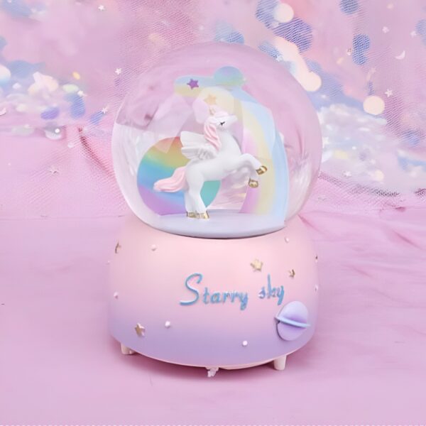 boule-a-neige-musicale-licorne-arc-en-ciel-a-paillettes-dorees-1a.jpg Boule à neige avec licorne et arc-en-ciel à l'intérieur, socle rose et violet avec l'inscription "Starry Sky". Décoration féérique et enfantine., 45501134078207 | Licorne Shop