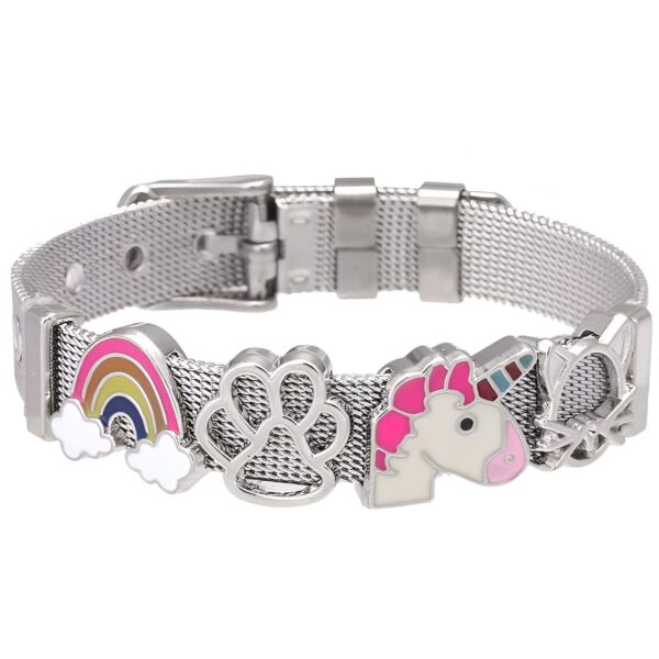 bracelet-licorne-pour-filles-avec-breloques-colorees-1a.jpg Bracelet en métal argenté pour enfants avec des breloques : arc-en-ciel, patte d'animal, licorne et chat. Accessoire de mode fantaisie pour filles. Bijou pour enfants avec des motifs amusants., 45501399662847 | Licorne Shop
