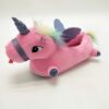 Image d'une pantoufle en forme de licorne rose en peluche avec des ailes scintillantes, une crinière arc-en-ciel et une corne bleue brillante. Accessoire de maison confortable et ludique pour enfants et adultes., 45502182129919,45502182162687,45502182195455,45502182228223,45502182260991,45502182293759,45502182326527,45502182359295,45502182392063 | Licorne Shop