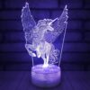 Lampe LED représentant un magnifique pégase licorne éclairé. La lumière met en valeur les détails complexes du cheval ailé sur un socle décoratif. Éclairage d'ambiance féérique, idéal pour une chambre d'enfant ou un cadeau original., 45501069426943 | Licorne Shop